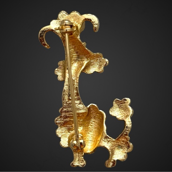 Signed Avon Vintage Gold-Tone Poodle Dog Brooch Figural 1970s Pin - Picture 6 of 7